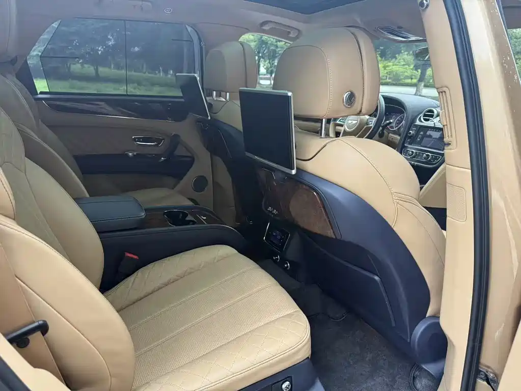 Bentley Bentayga 2016