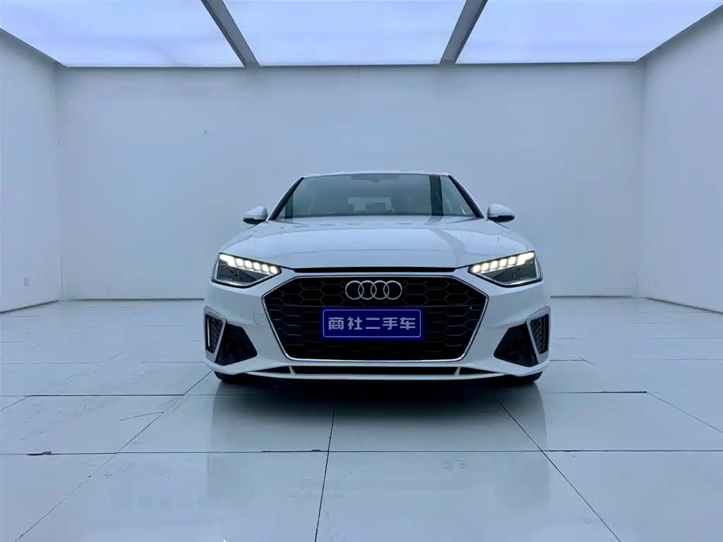 Audi A4L 2023 — фото 2