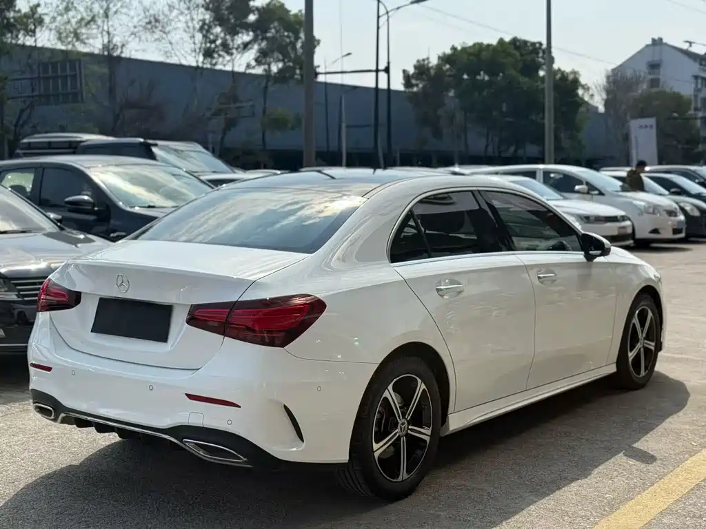 Mercedes-Benz A-Class 2023 — фото 9