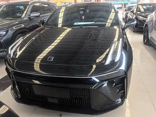 Lynk & Co 03 2023
