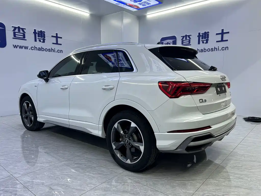 Audi Q3 2023 — фото 17