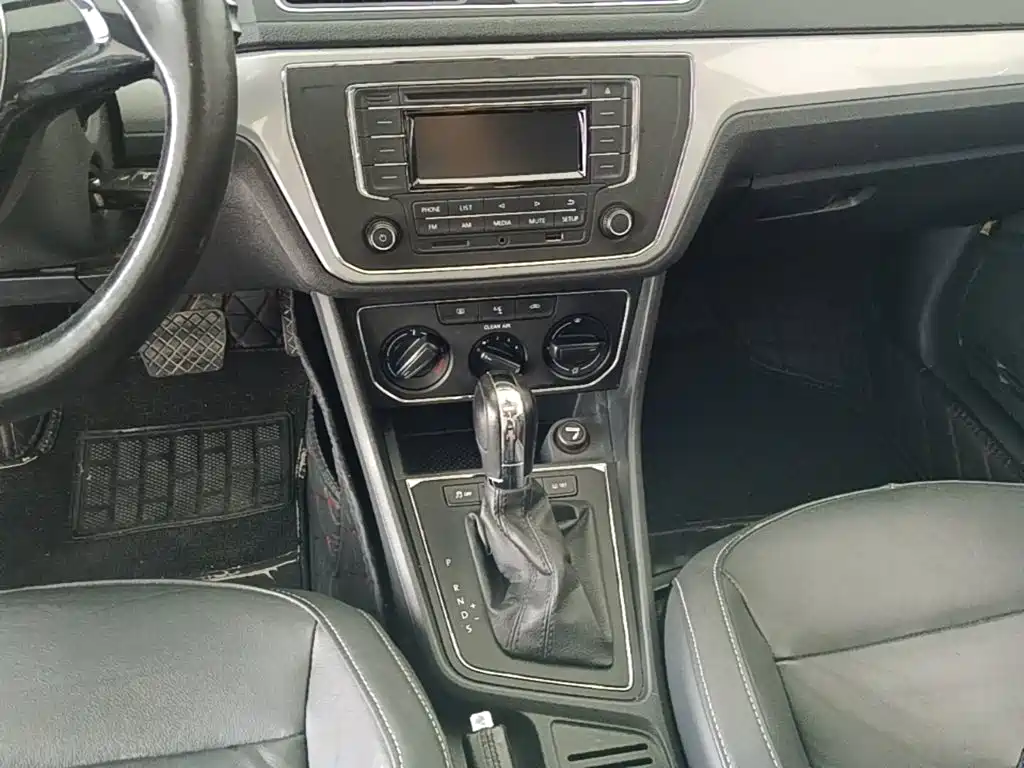 Volkswagen Gran Lavida 2016 — фото 14