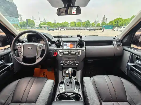 Land Rover Discovery 2012