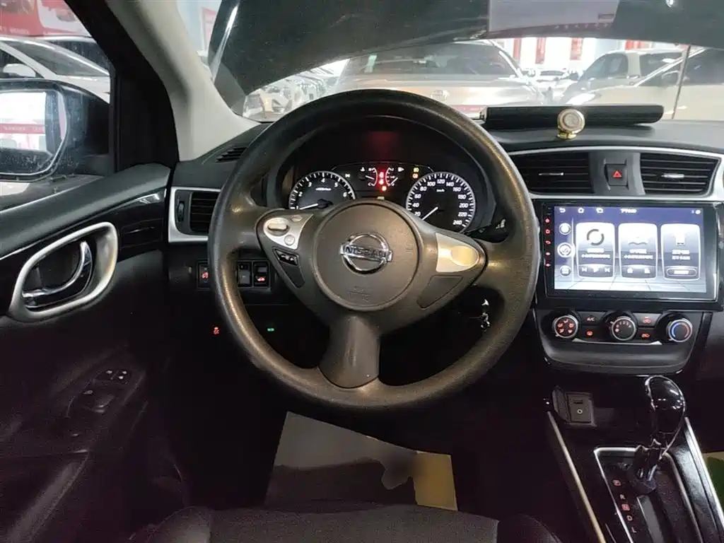 Nissan Sylphy 2018 — фото 11