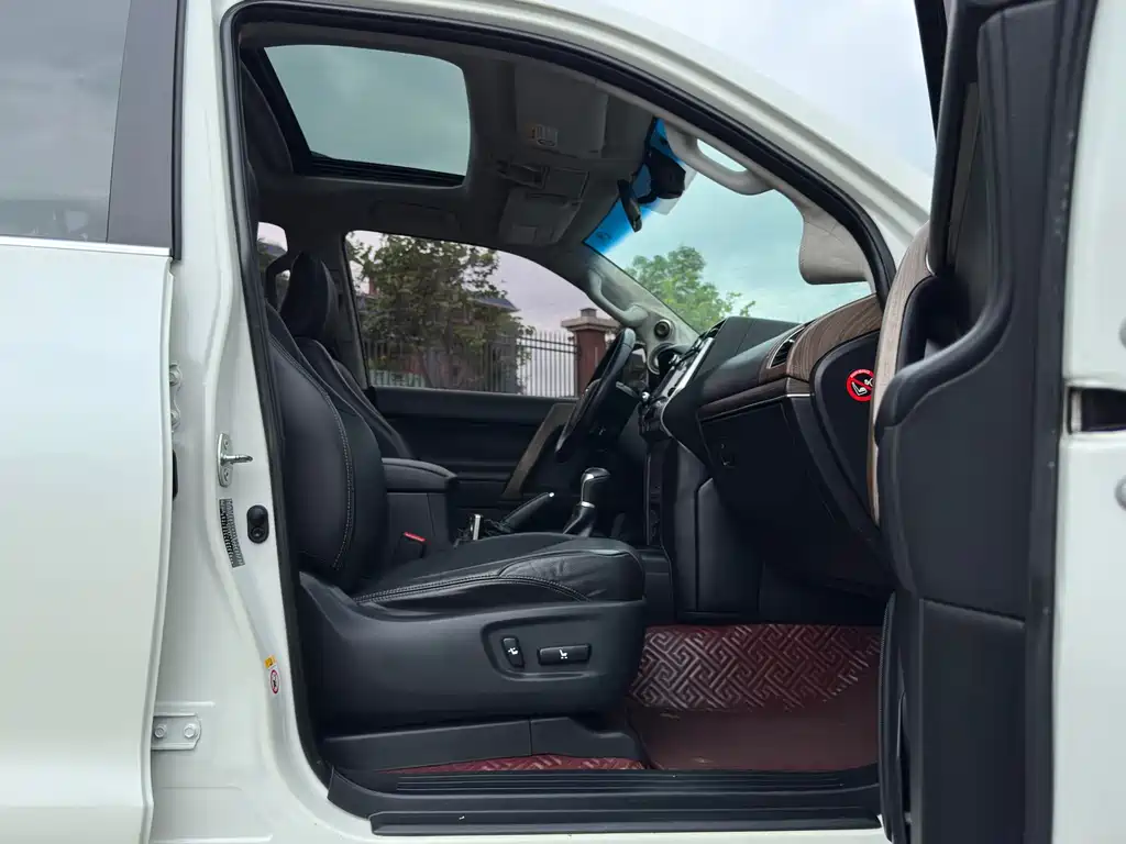 Toyota Prado 2018 — фото 13