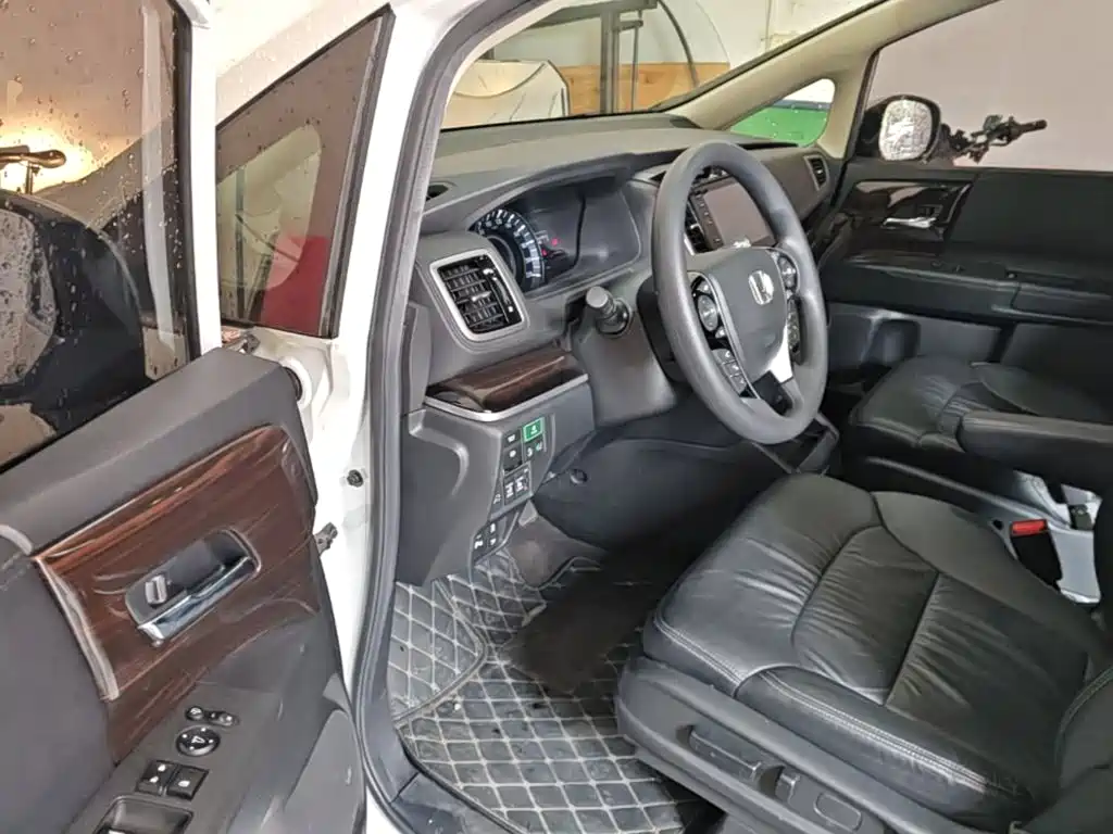 Honda Odyssey 2021 — фото 12