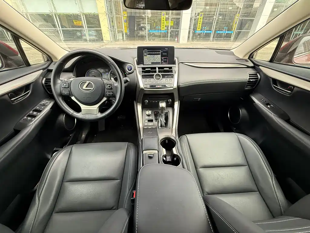 Lexus NX 2020 — фото 12