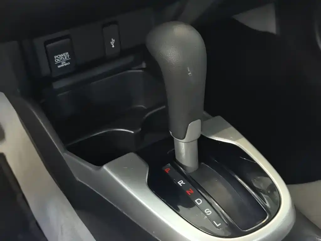 Honda Fit 2016 — фото 14