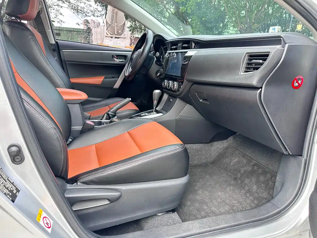 Toyota Corolla 2016 — фото 11