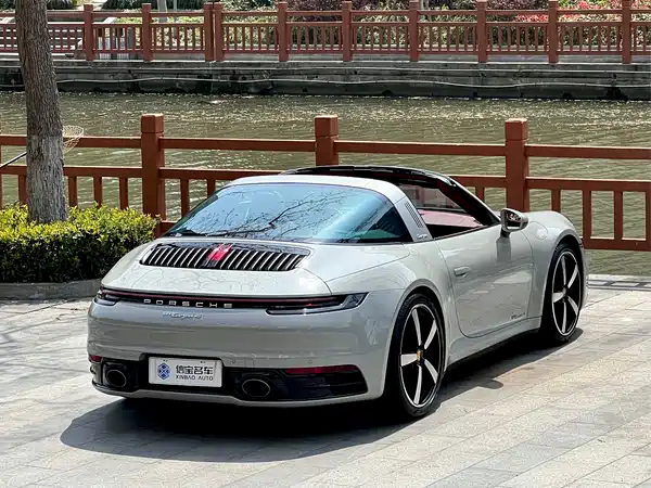 Porsche 911 2020