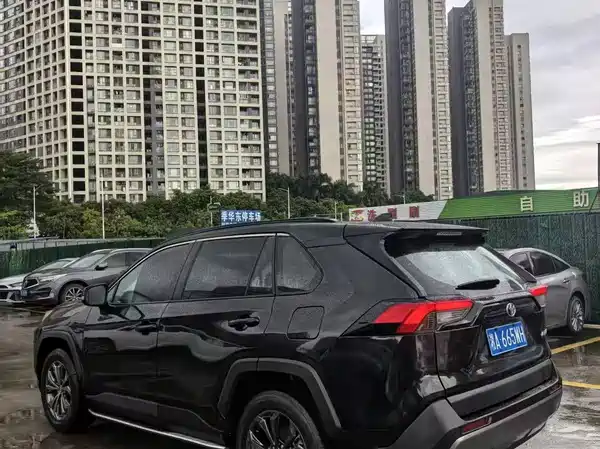 Toyota RAV4 2023