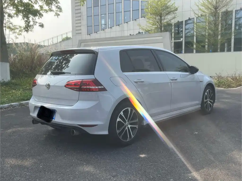 Volkswagen Golf 2016