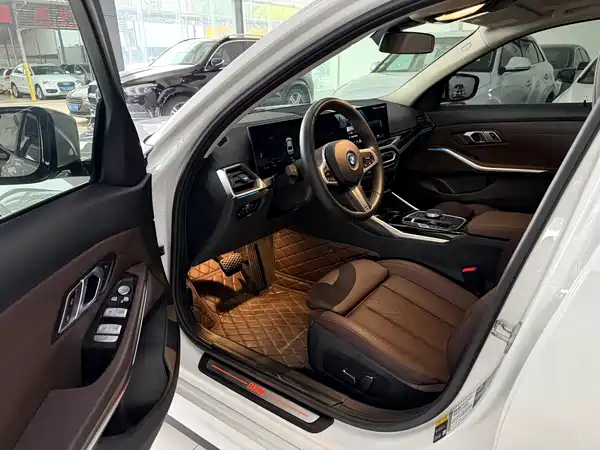 BMW i3 2023