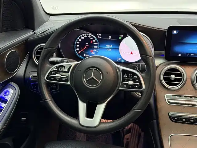Mercedes-Benz GLC 2020 — фото 10