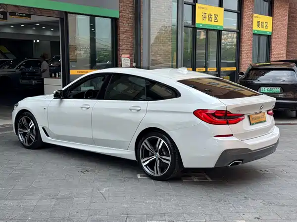 BMW 6 Series GT 2021