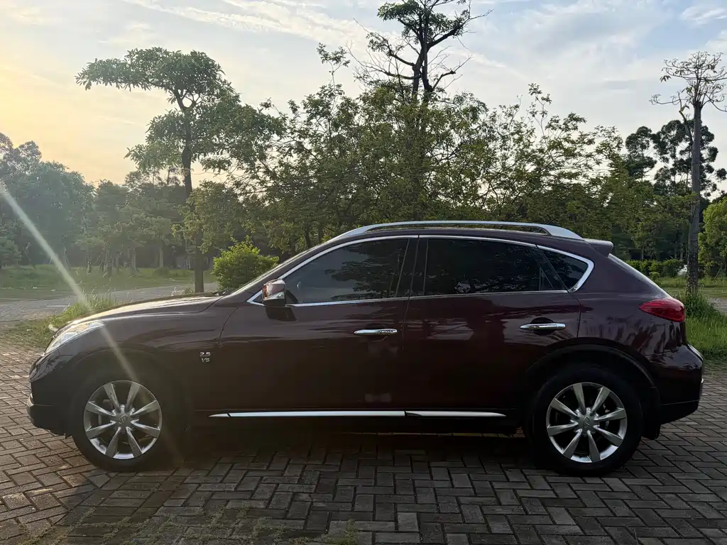 Infiniti QX50 2017