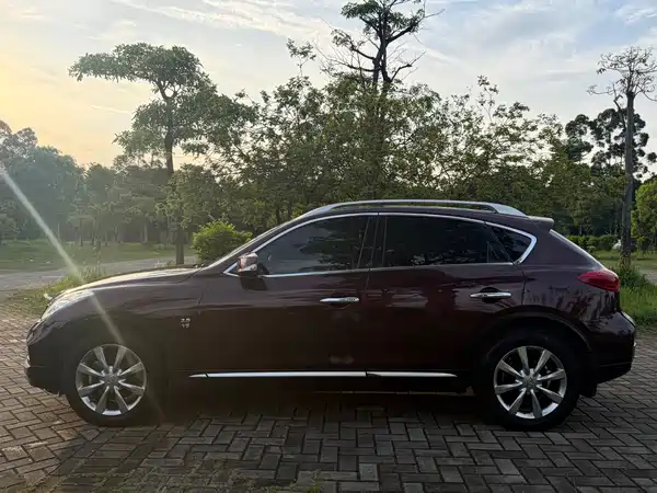 Infiniti QX50 2017