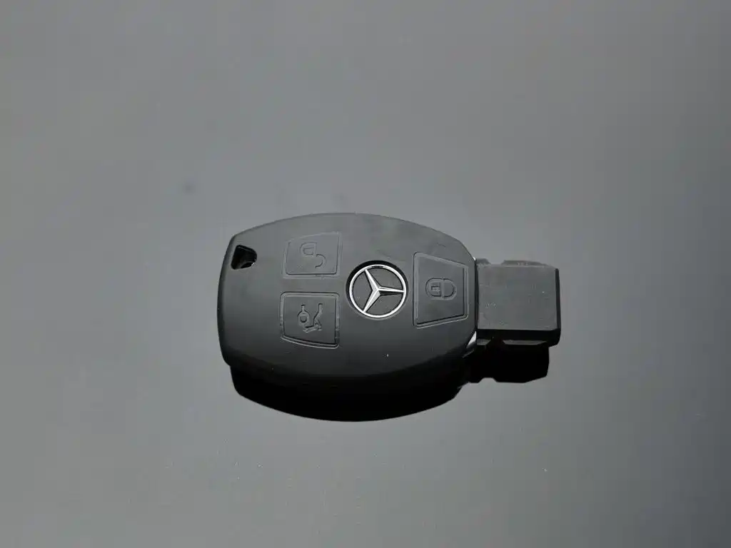 Mercedes-Benz R-Class 2016 — фото 19