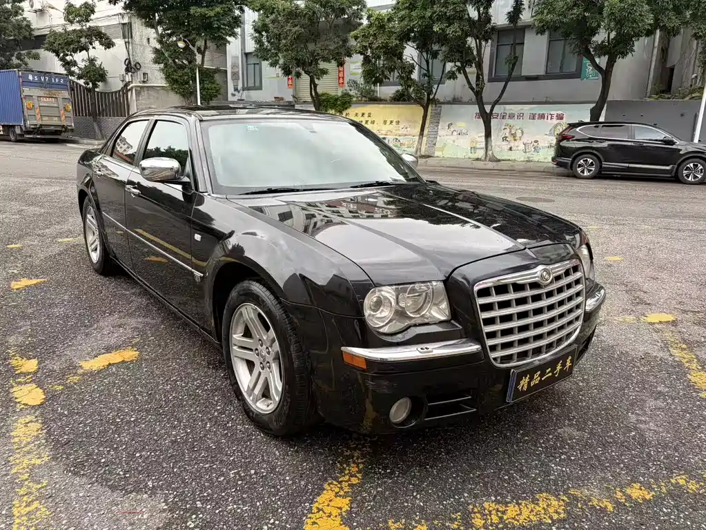 Chrysler 300C 2006 — фото 3