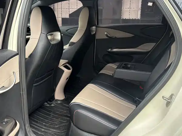BYD Dolphin 2023