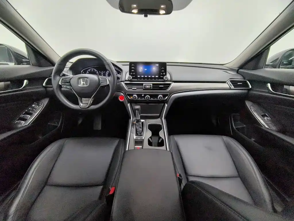Honda Accord 2018 — фото 5