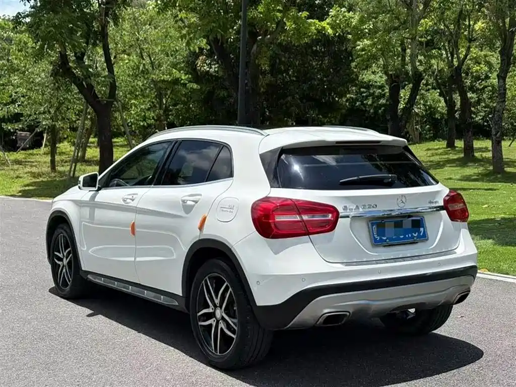 Mercedes-Benz GLA 2015 — фото 9