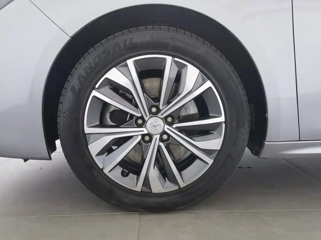 Peugeot 508 2020 — фото 17
