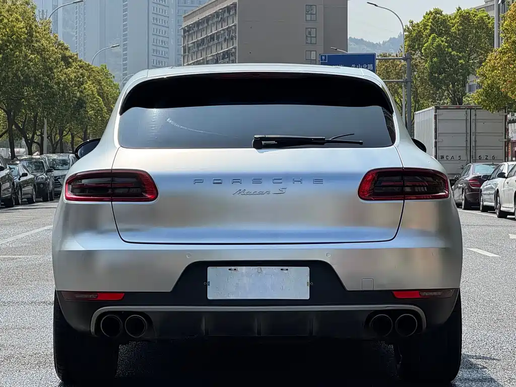 Porsche Macan 2017 — фото 5