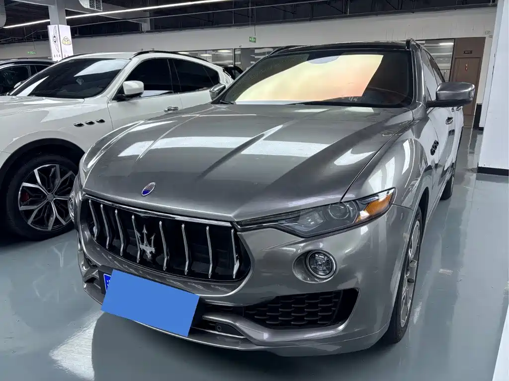 Maserati Levante 2017 — фото 1