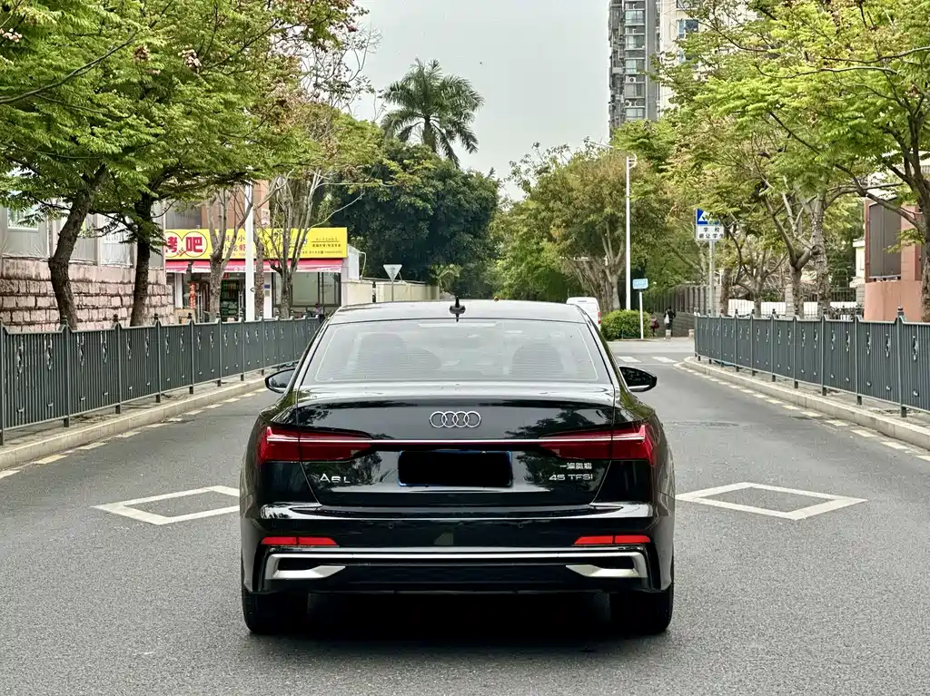 Audi A6L 2023 — фото 8