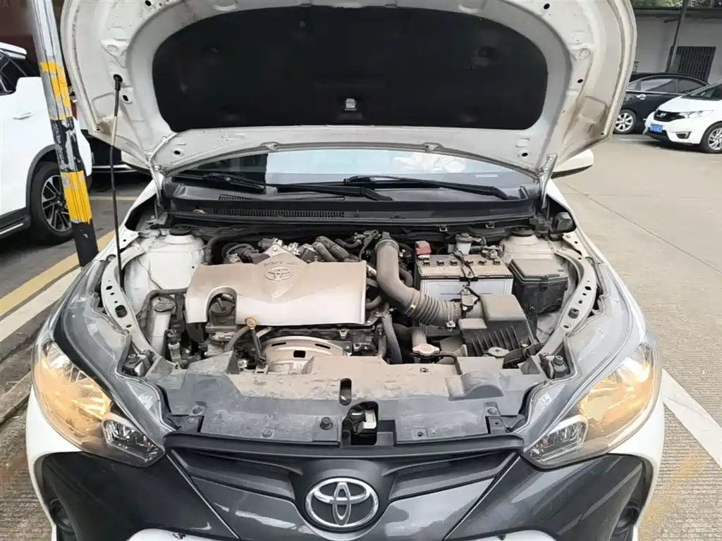Toyota Yaris L 2019 — фото 20