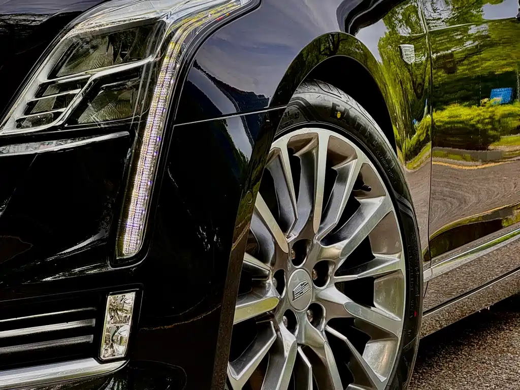 Cadillac CT6 2017 — фото 16