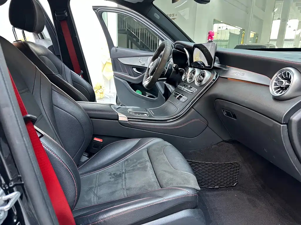 Mercedes-Benz GLC AMG 2020 — фото 21