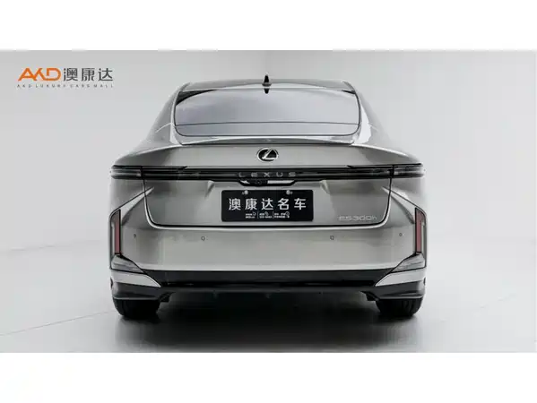 Lexus ES 2026