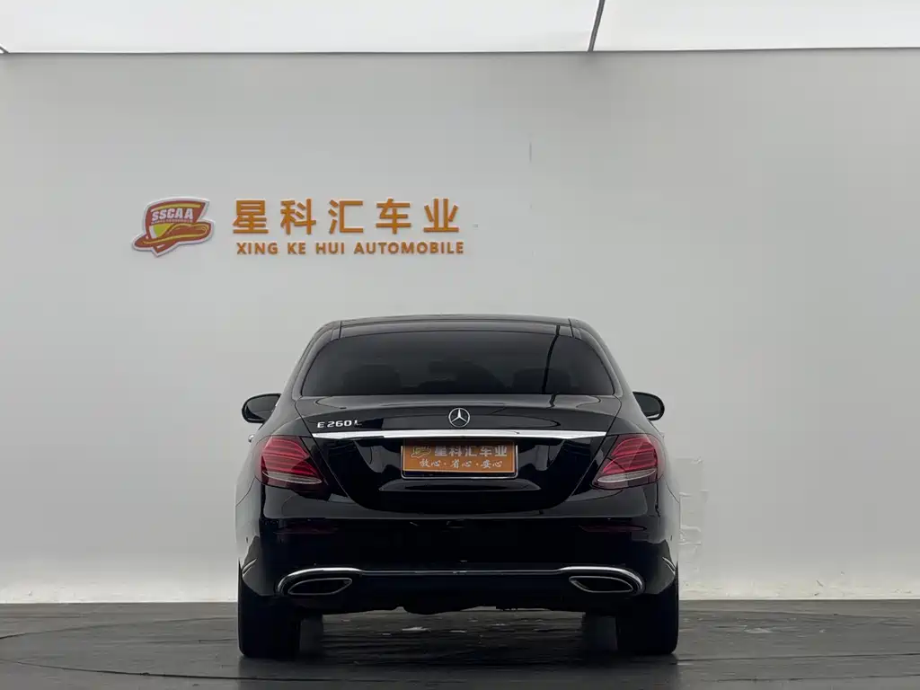 Mercedes-Benz E-Class 2020 — фото 13