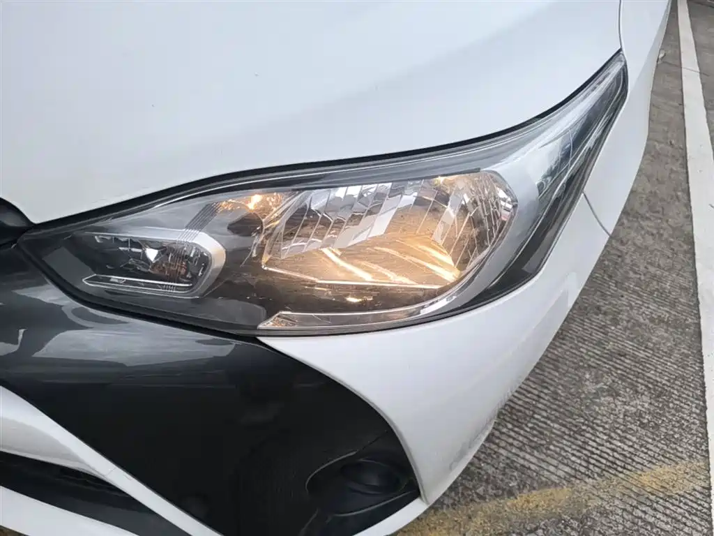 Toyota Yaris L 2019 — фото 24