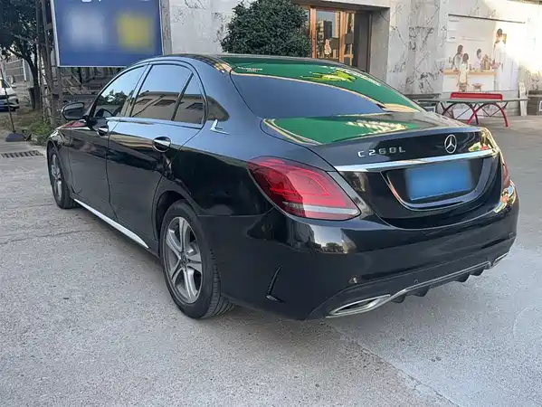 Mercedes-Benz C-Class 2020