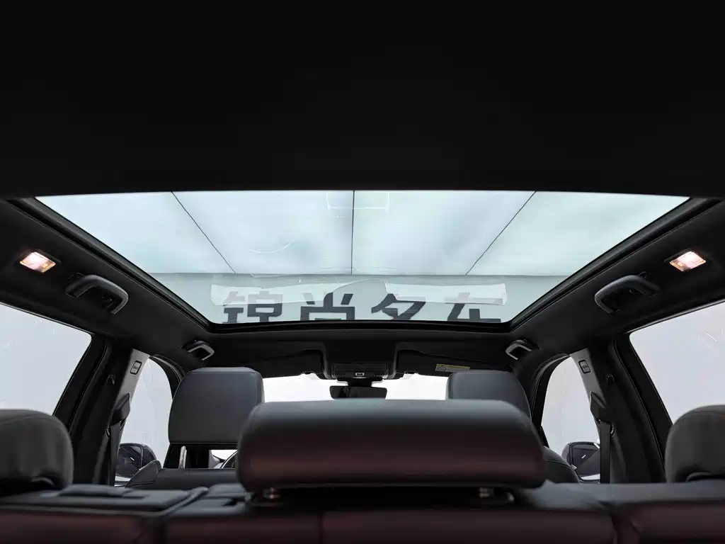 Land Rover Discovery Sport 2021 — фото 21