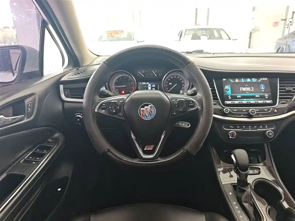 Buick Verano 2018 — фото 11