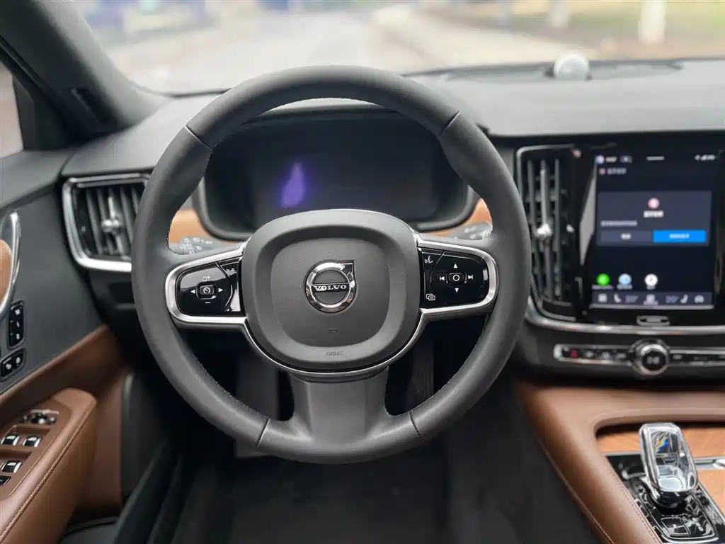 Volvo S90 2023 — фото 19