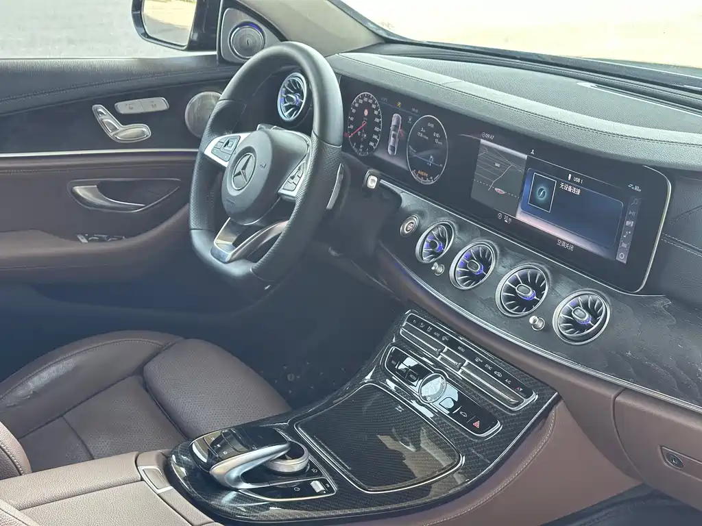 Mercedes-Benz E-Class 2017 — фото 13