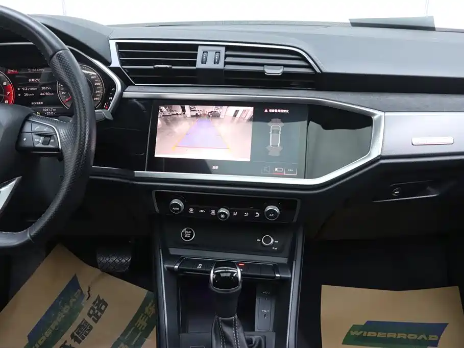 Audi Q3 Sportback 2022 — фото 25
