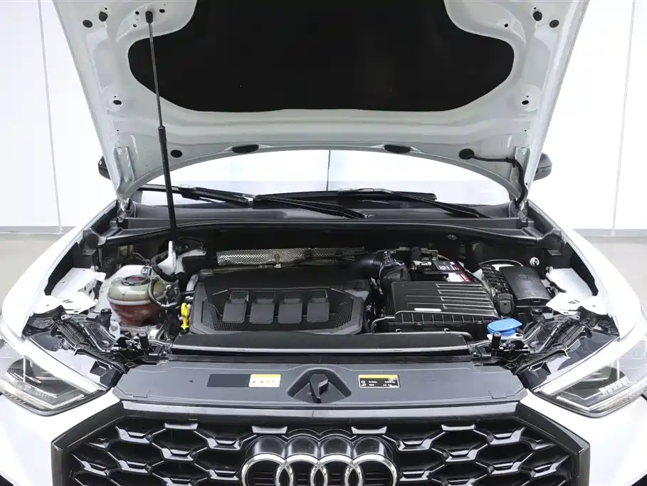 Audi Q3 Sportback 2022 — фото 31