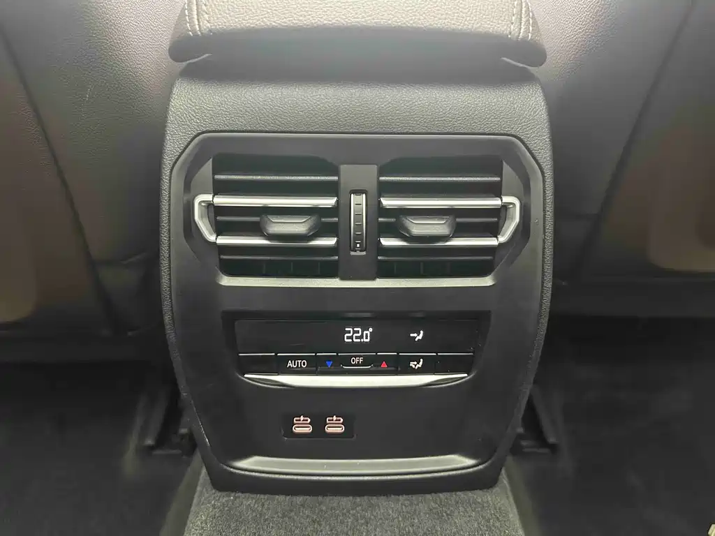 BMW 3 Series 2023 — фото 13