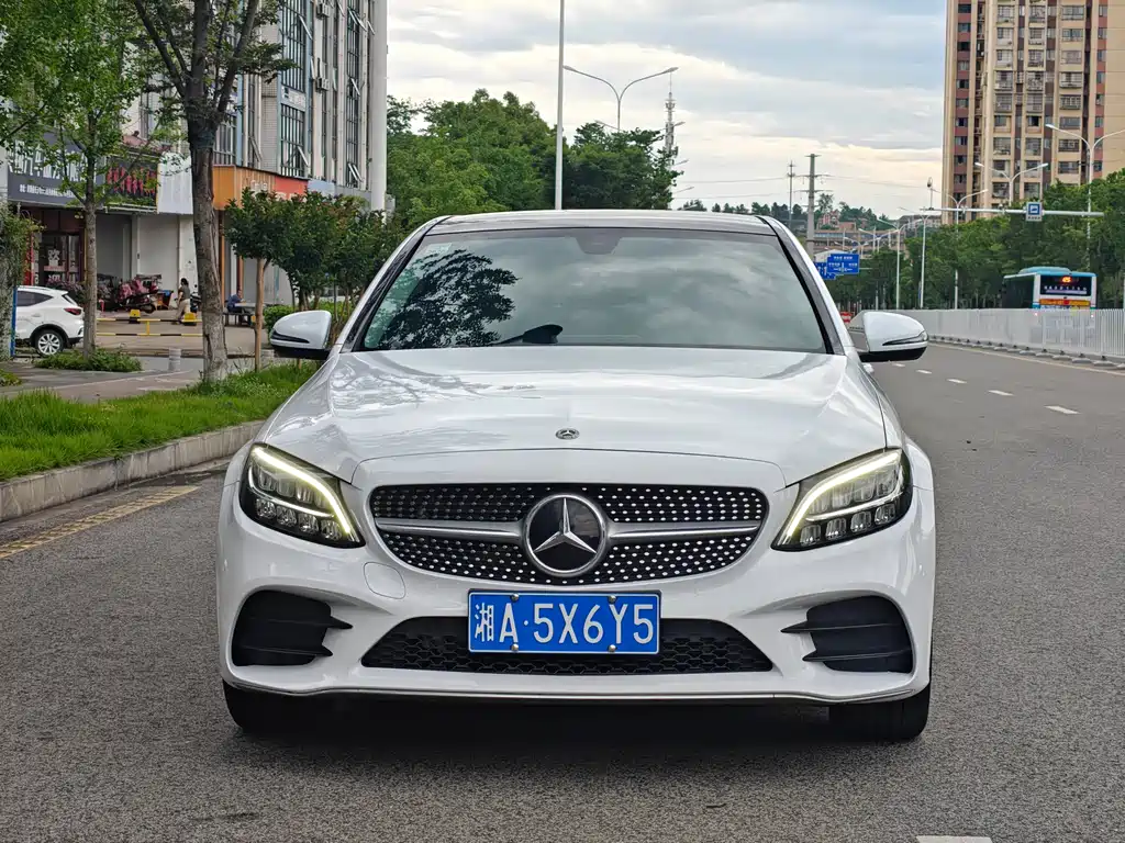 Mercedes-Benz C-Class 2020