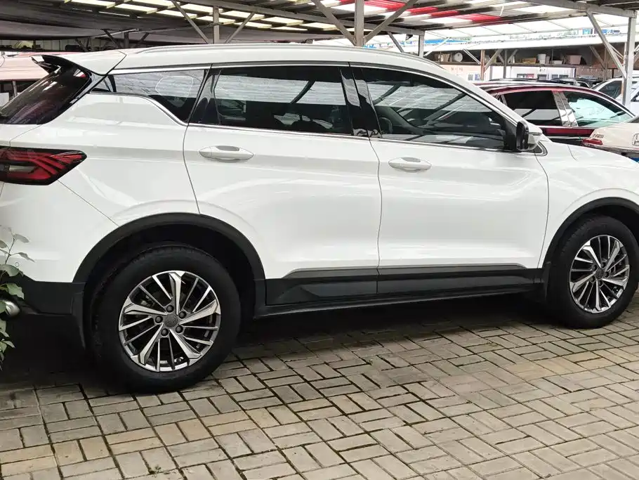 Geely Binyue 2022