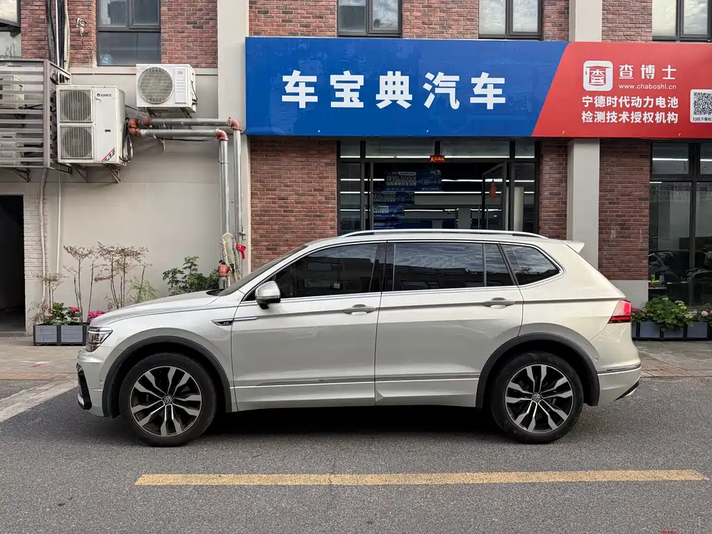 Volkswagen Tiguan L 2019 — фото 4