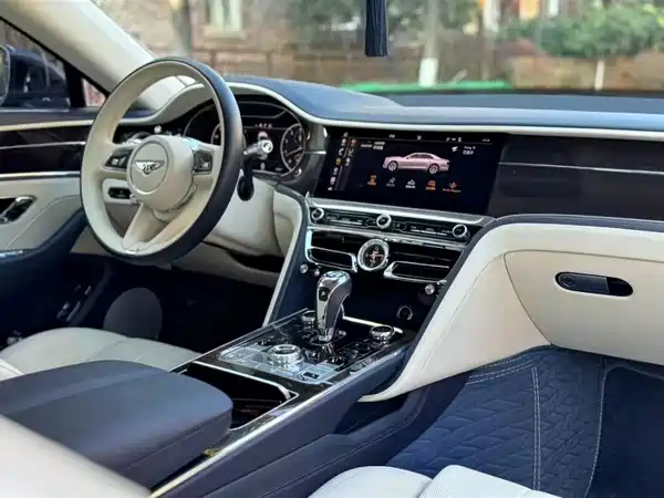 Bentley Flying Spur 2023