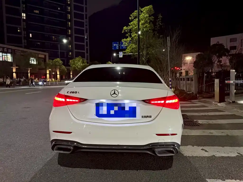Mercedes-Benz C-Class 2023 — фото 9