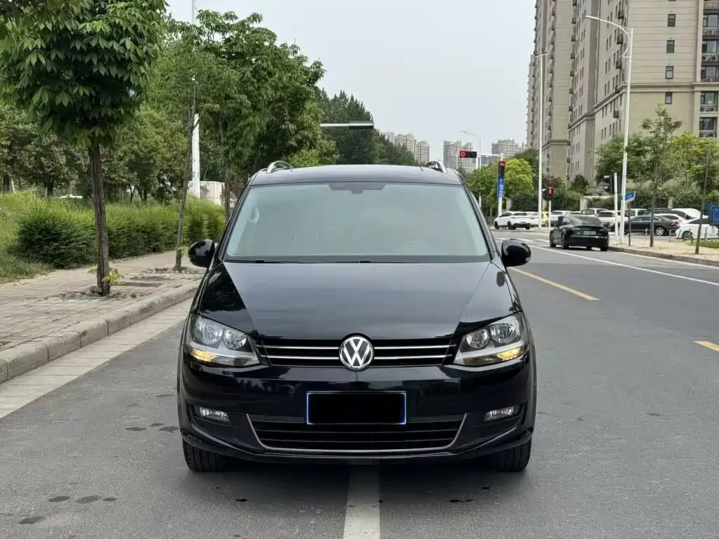 Volkswagen Sharan 2016 — фото 1